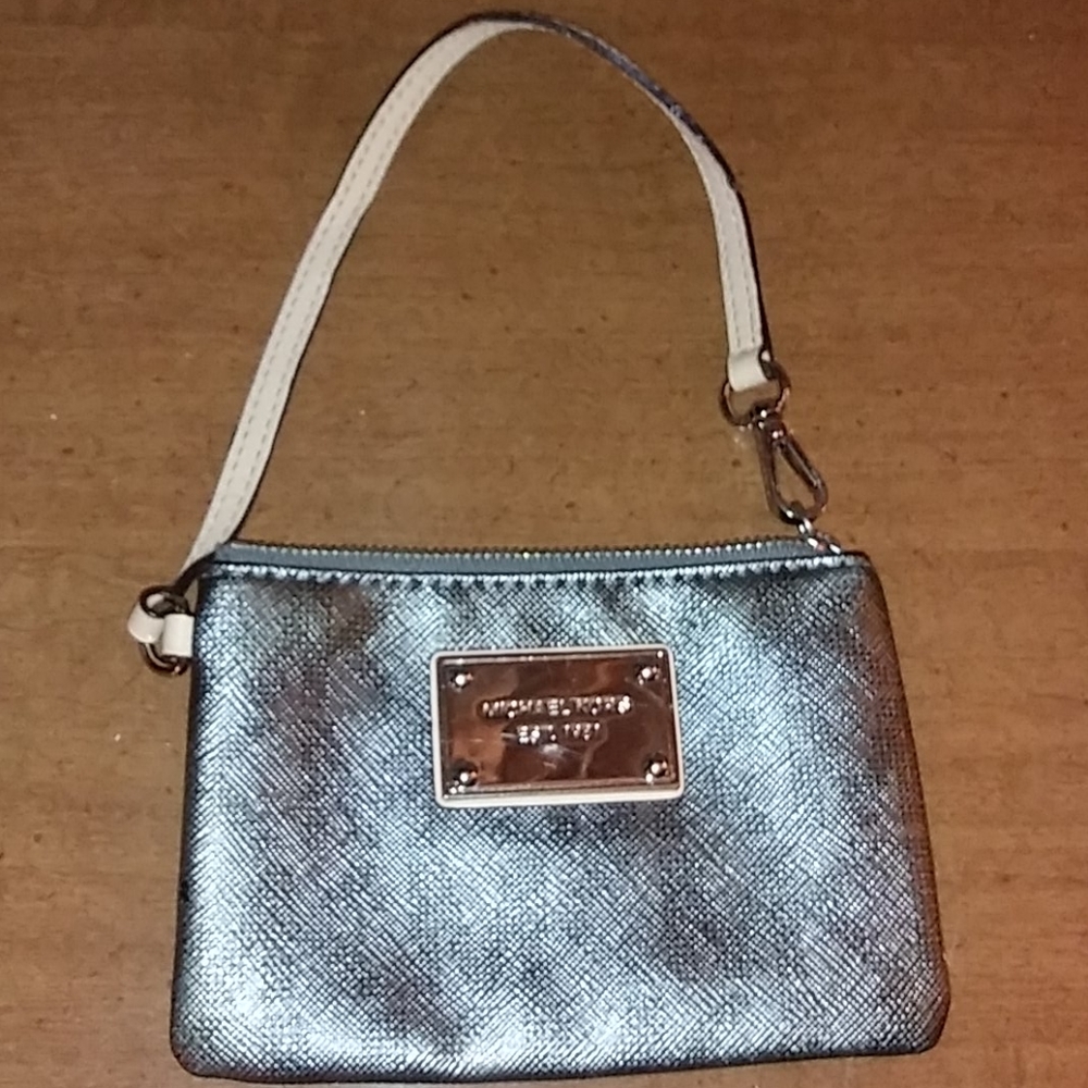 Michael Kors wristlet